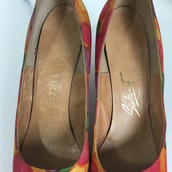 Sakowitz Gamins Heels Pumps Satin Fabric Size 6.5 - Picture 6 of 8